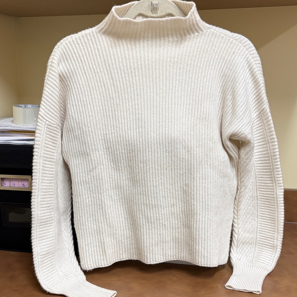 Kinross‎ 100% Cream Cashmere with Sleeve Detail Rib Funnel Neck Sweater Sz M